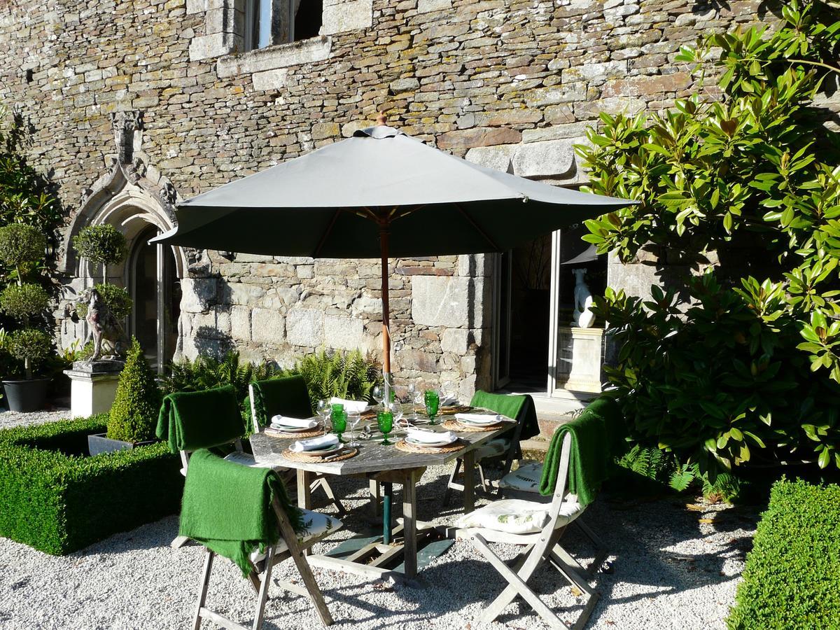 Manoir De Kerledan Hotel Carhaix-Plouguer Esterno foto